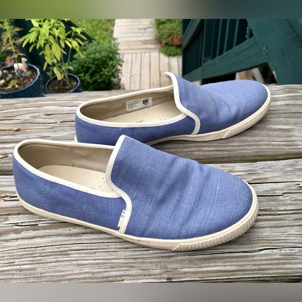Ladies Women Size 8 TOMS Slip On Blue Twill Canvas Shoe Sneaker Sandal Footwear